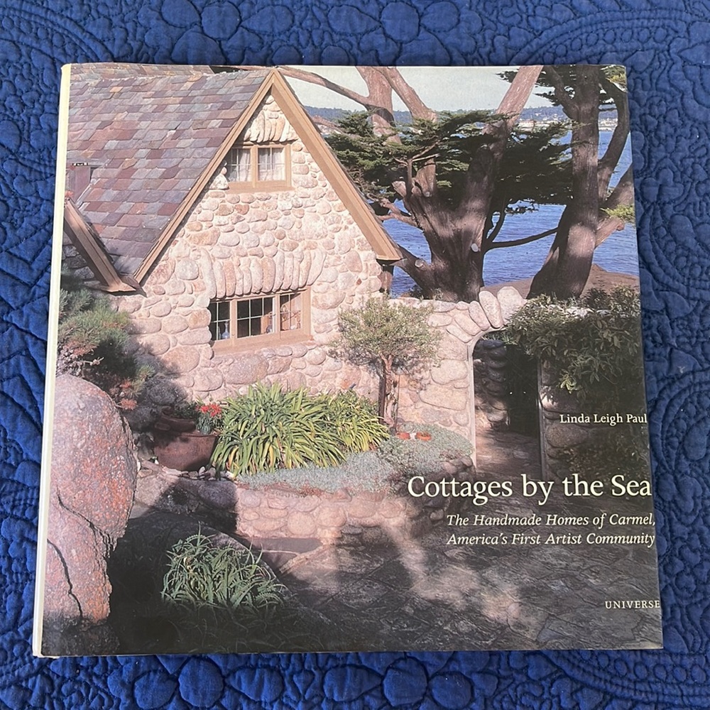 COTTAGES BY THE SEA